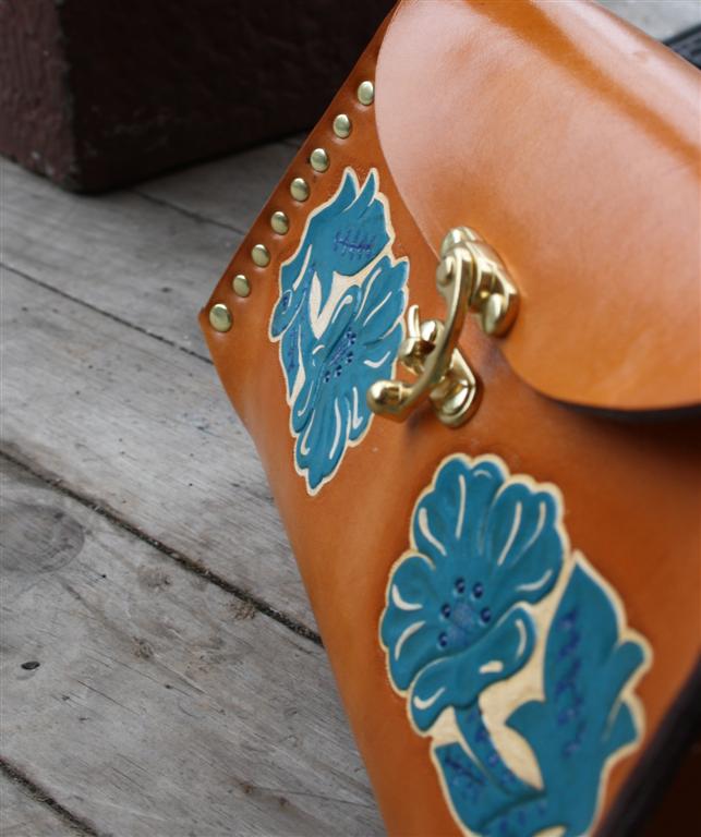 Frosted Flowers Purse Side (Large)